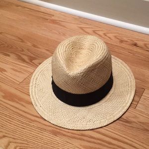 Gap Hat- M/L